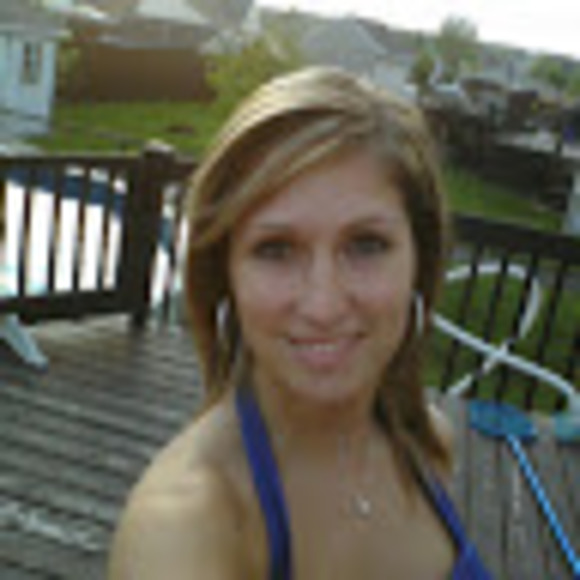 Meet your Posher, Sara - Picture 1 of 1